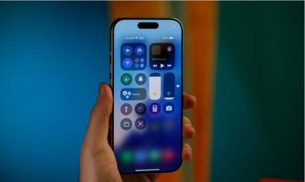 همراه اول با آیفون ۱۷؛ ورود رسمی فناوری eSIM به ایران